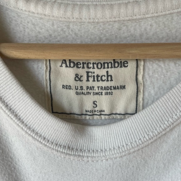 *Not for Sale* Abercrombie & Fitch White Pullover Sweatshirt Small - Picture 3 of 3